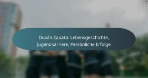 Duván Zapata: Lebensgeschichte, Jugendkarriere, Persönliche Erfolge